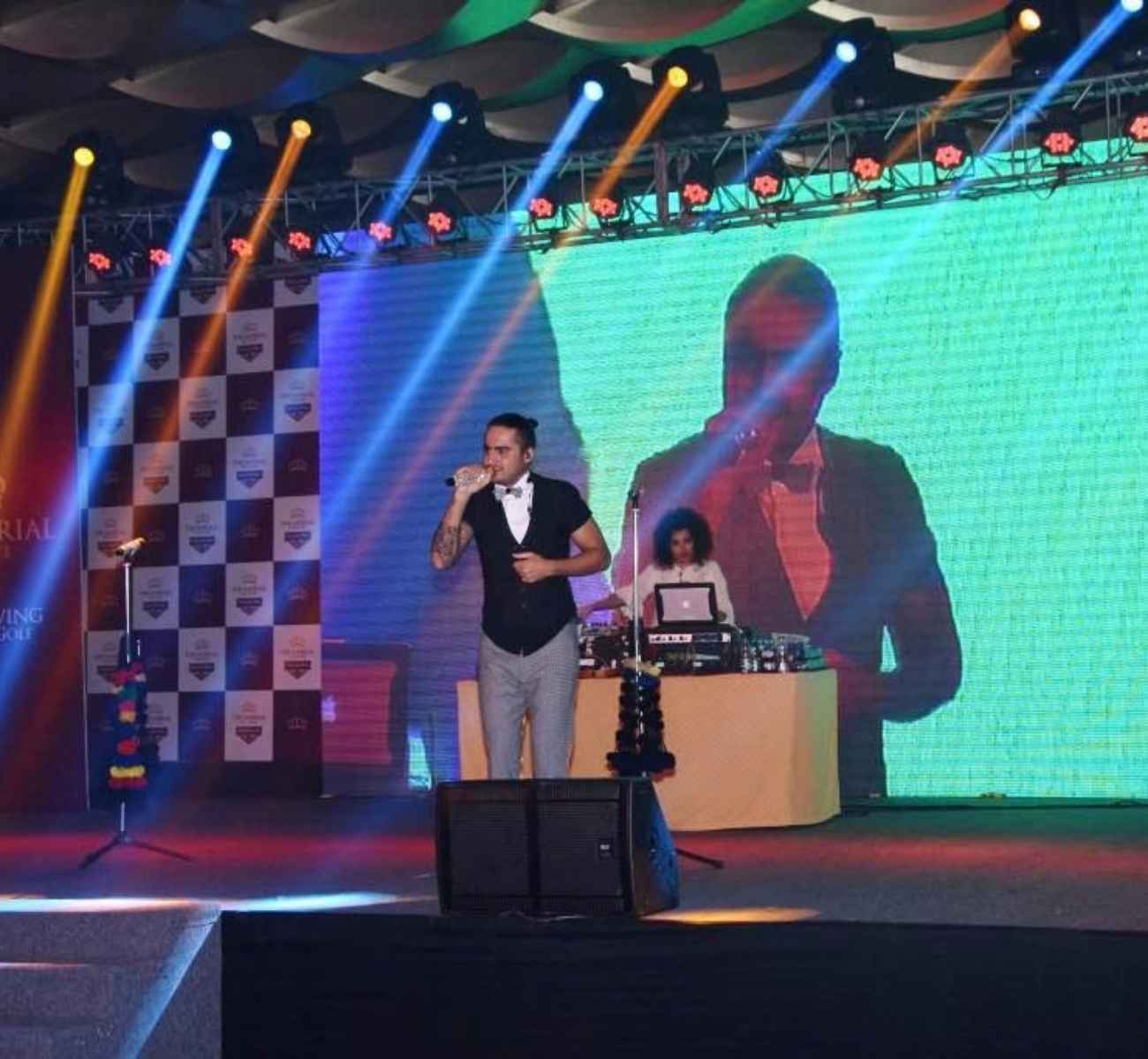 India WEDDING Entertainment Uday Tours3